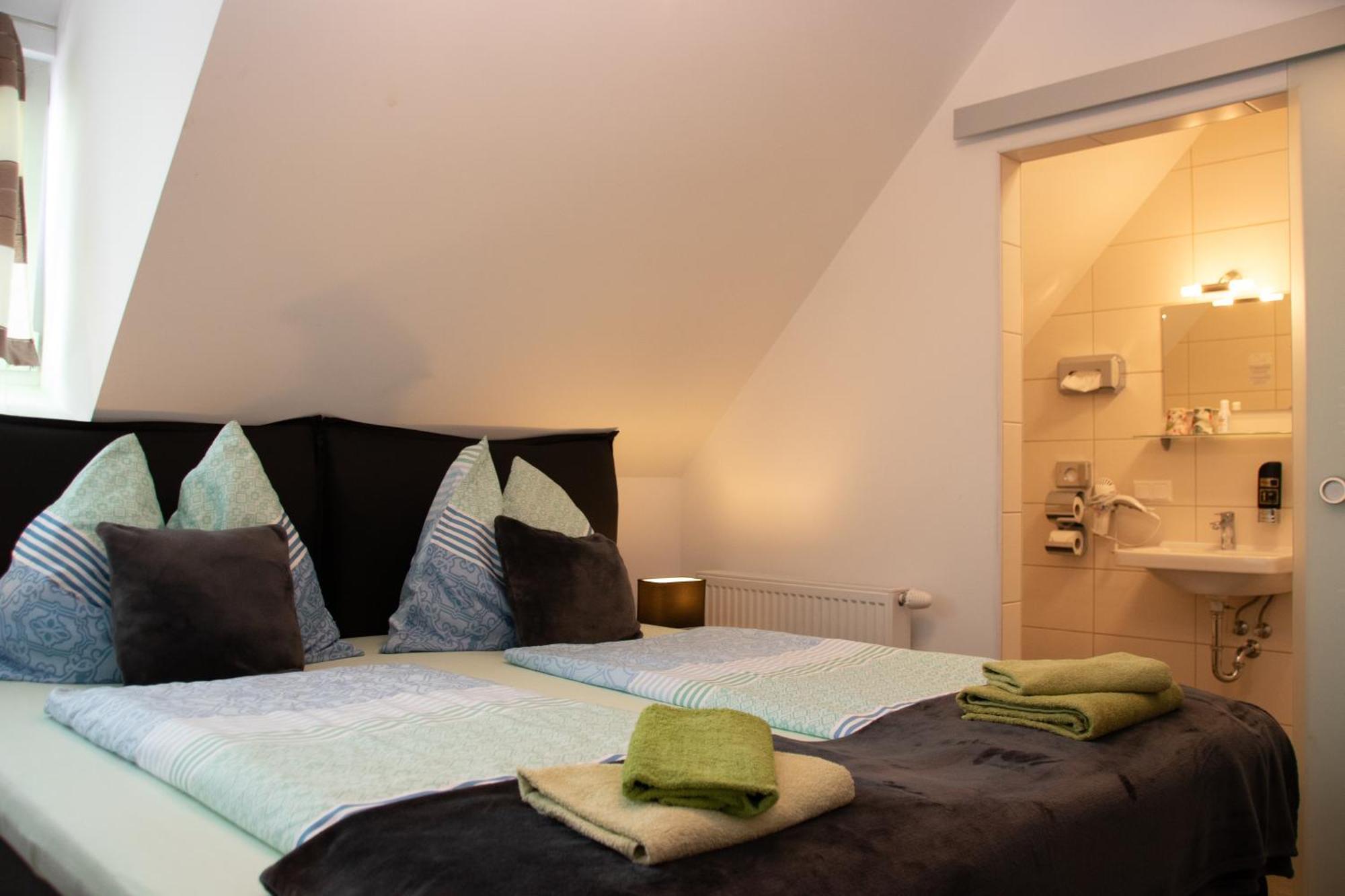 Die Schlafstube - Bed&Breakfast Zeltweg Zimmer foto